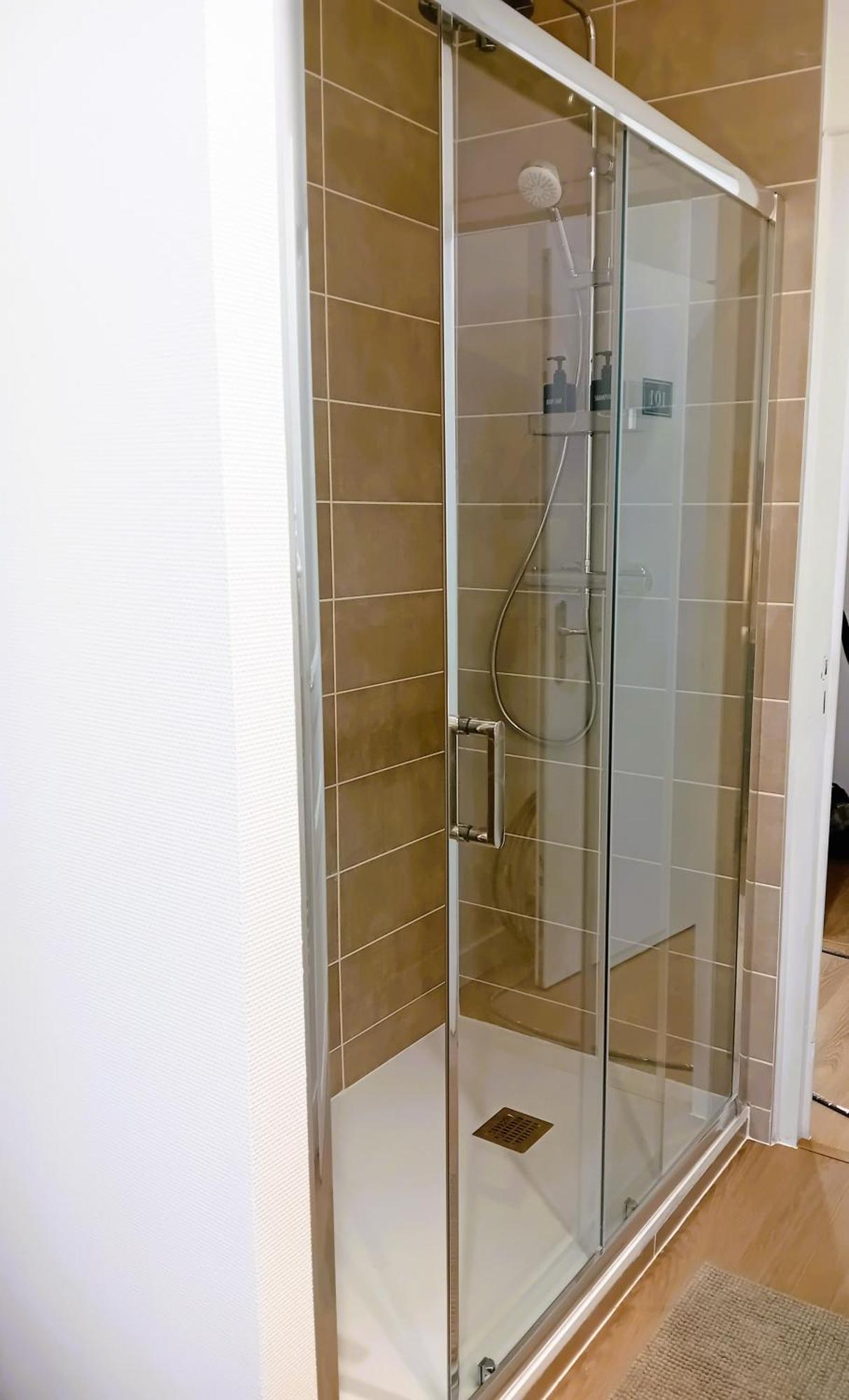 101 - Appart Renove Avec 1 Chambre Spacieuse - Tram Et Clinique Mutualiste A 1 Min 그르노블 객실 사진